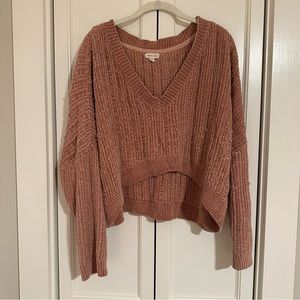 Urban outfitters women’s cropped pink velvety sweater size xl